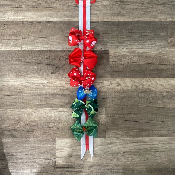 3 for $10$ 🛍️ Girls Hair Christmas Accessories - Picture 2 of 5